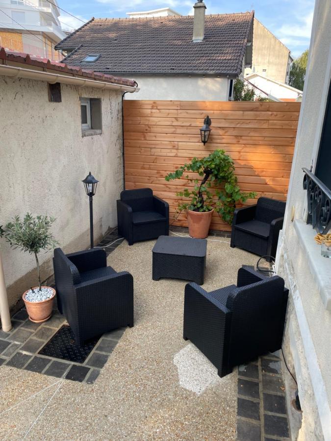 Le Domaine Des Yebles - Calme Et Elegant